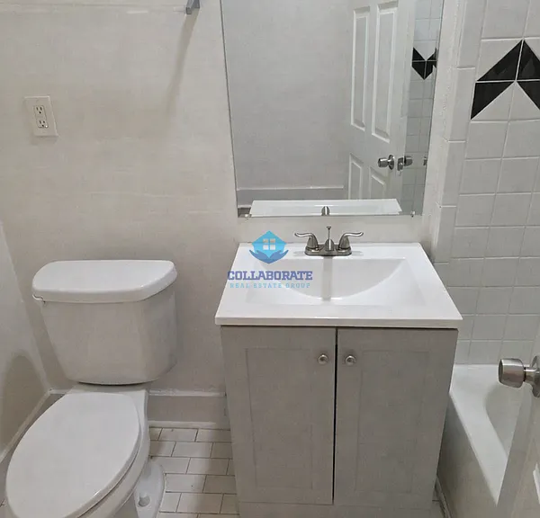 821 Maury St — Photo 8