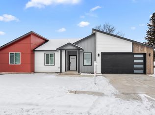 1819 N Arties Rd, Greenacres, WA 99016