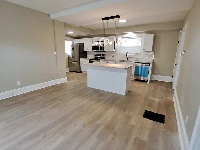 625 Rice St — Photo 3