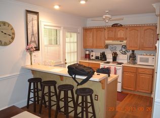 1816 Arlington St #B, Raleigh, NC 27608