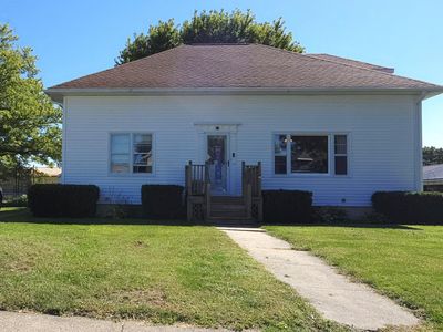 323 Maple St, Bennett, IA, 52721