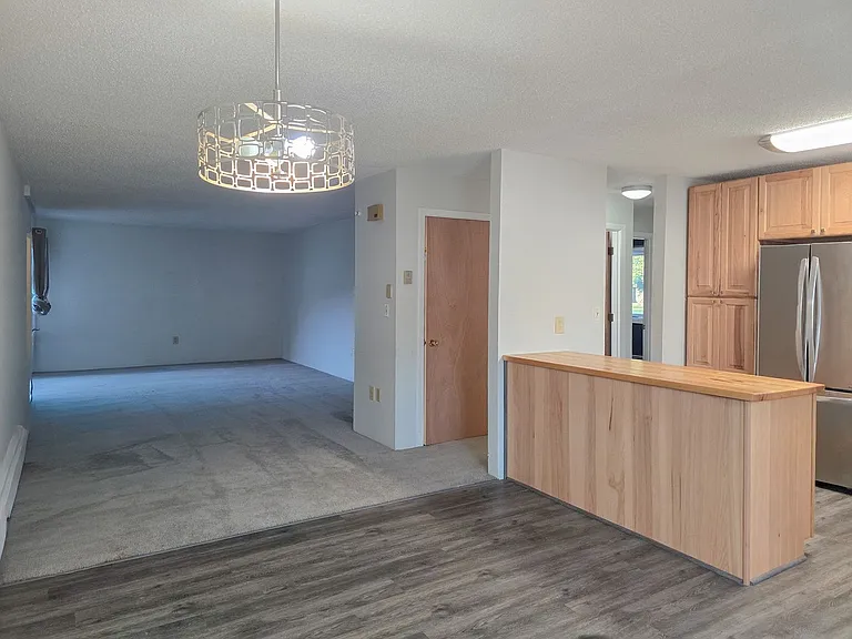 95 Farewell Ave #2 — Photo 3