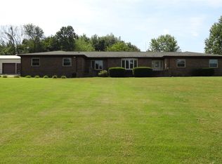1777 Country Rd, Boonville, IN 47601