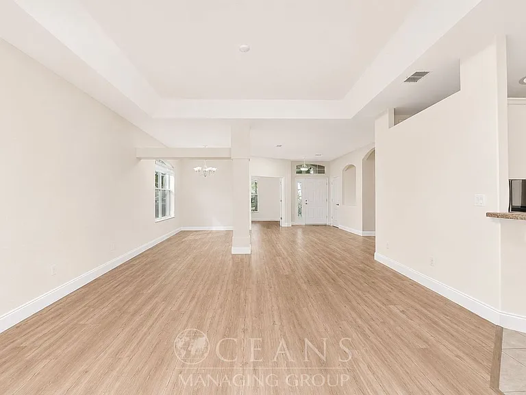 19 Old Port Cir — Photo 8