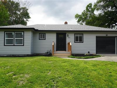 2412 S Queen Ridge Dr, Independence, MO, 64055