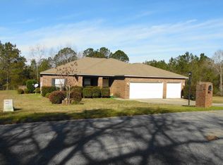 47 N Pleasant Dr, Defuniak Springs, FL 32435
