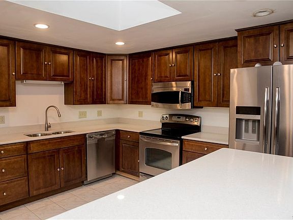 4th image of 1265 George Urban Blvd