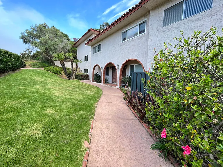 2582 Del Mar Heights Rd #17 — Photo 3