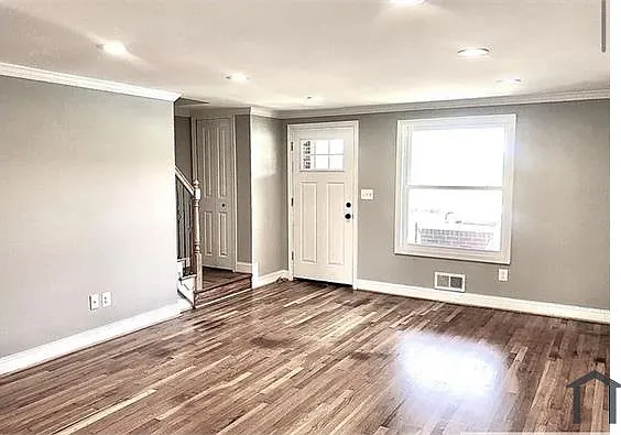 3 bed, $2,700 — Photo 3