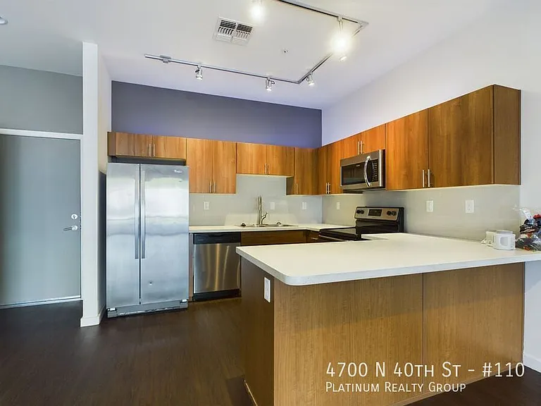 4700 N 40th St #110 — Photo 4
