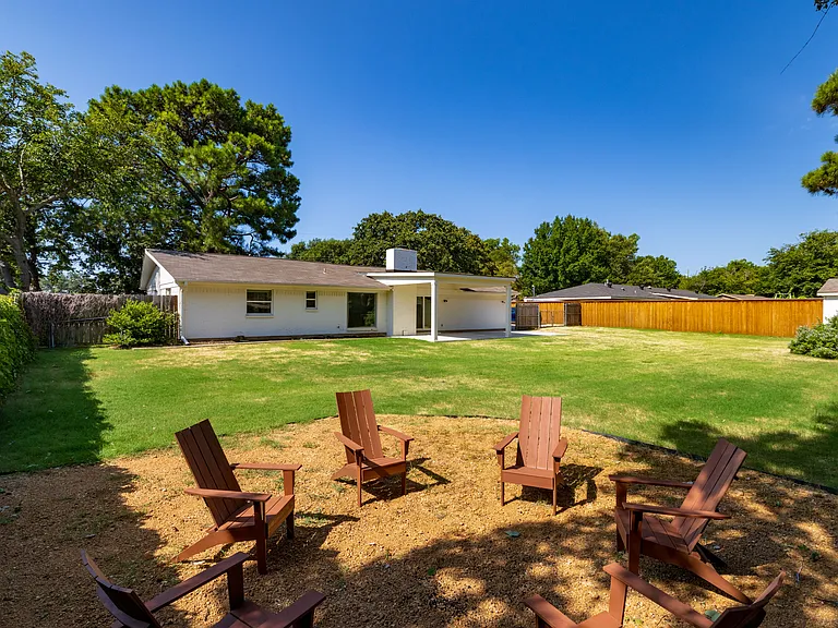2212 Ridge Ln — Photo 17