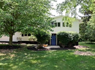 2948 Vesper Dr, Akron, OH