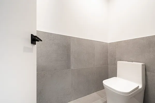 Rented by Twin Group | media 25