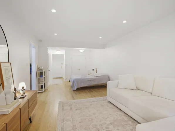 130 Hicks Street image 5 of 11