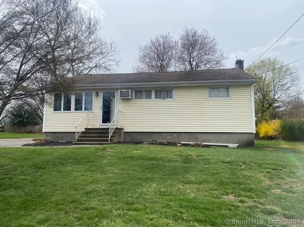 42 Rockledge Drive, Meriden, CT 06450