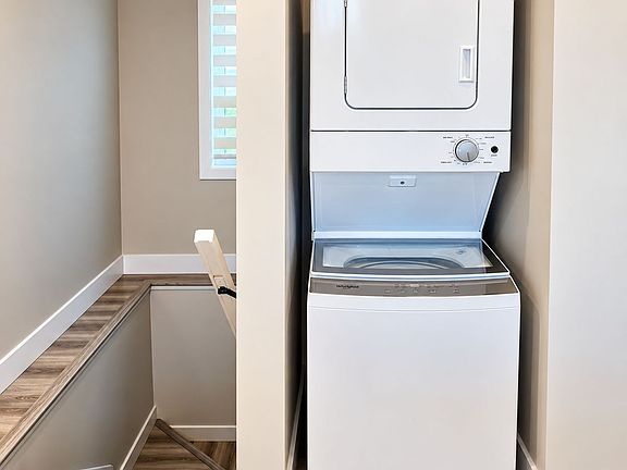 4th image of 178 Ardagh Rd #3