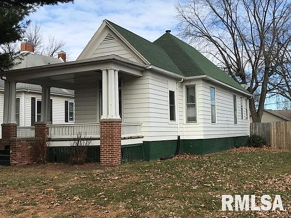 2nd image of 402 Wyatt Ave