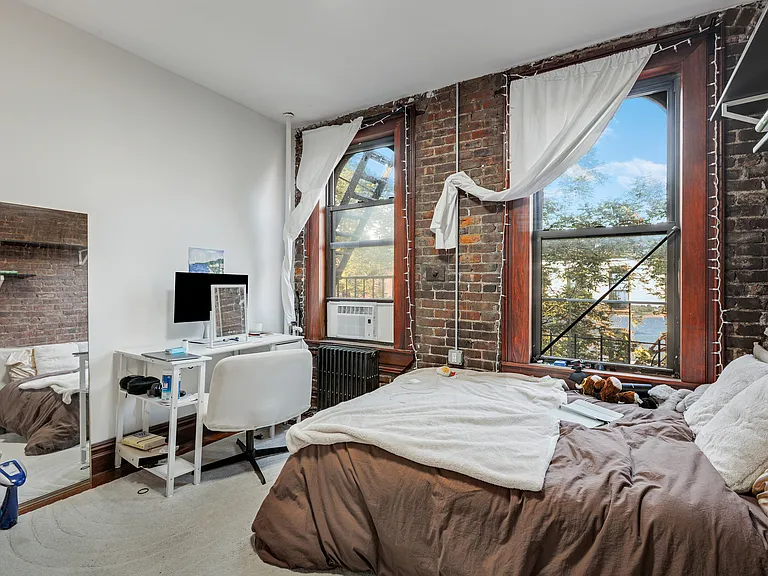 112 E 4th St #5FE — Photo 3