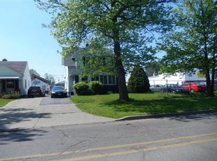 447 Waggoner Blvd, Toledo, OH