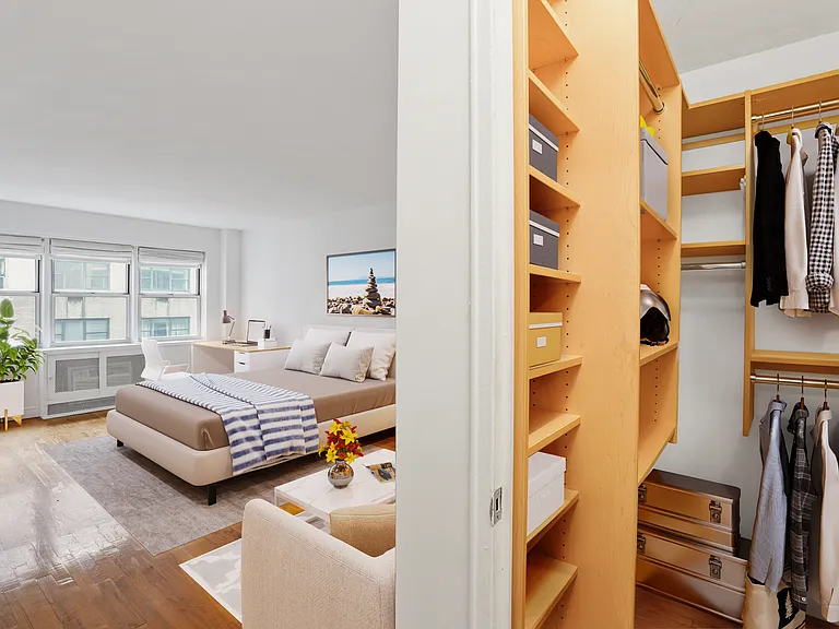 321 E 45th St #10J — Photo 6