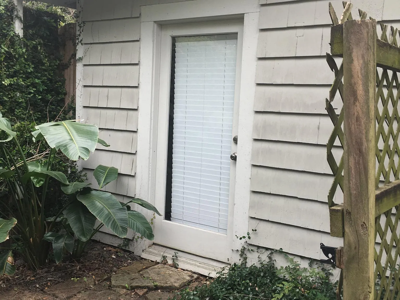 1 bed, 750 sqft, $1,300 — Photo 3