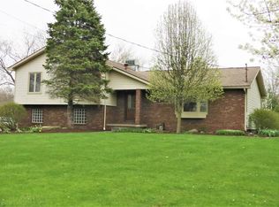 1601 Shannon Rd, Girard, OH 44420