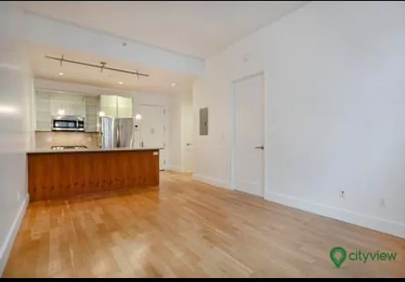 Rented by City View Living | media 6