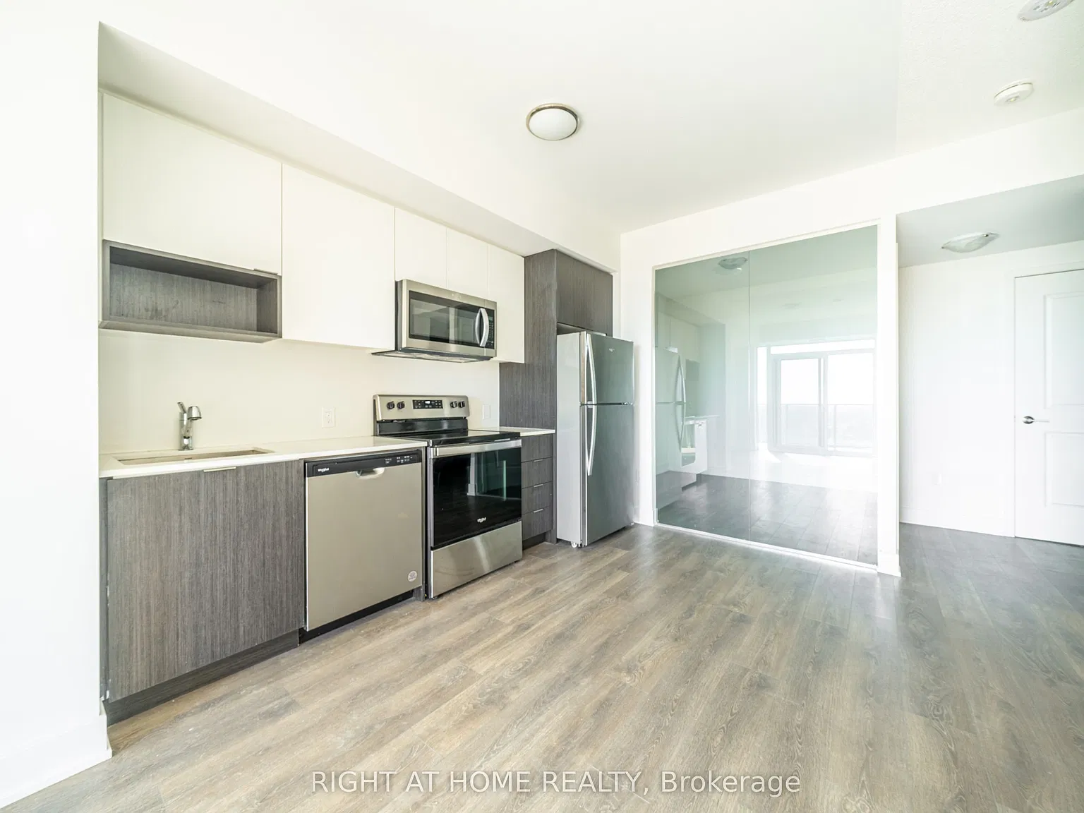 Keystone Condos — Photo 4