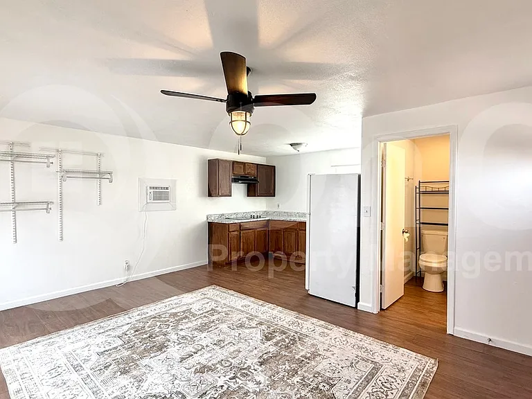 1209 W Indianola Ave #B — Photo 7