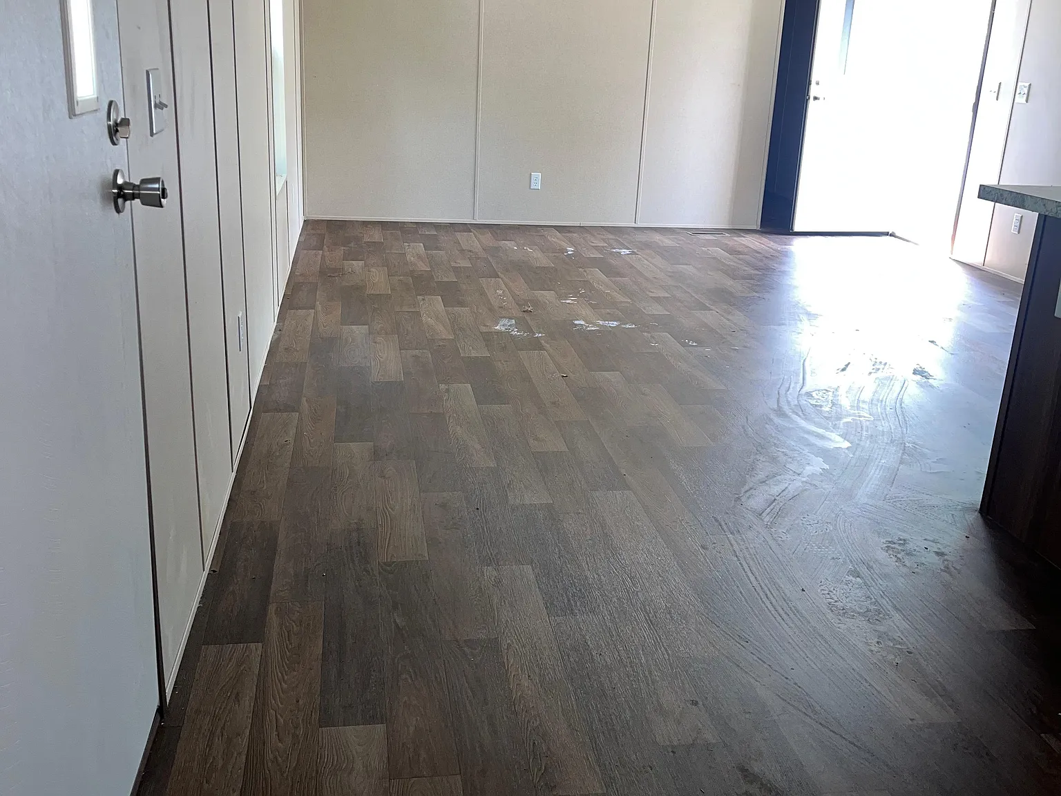 3 bed, 700 sqft, $1,200 — Photo 4