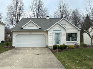 9137 Fern Cv E, Olmsted Falls, OH