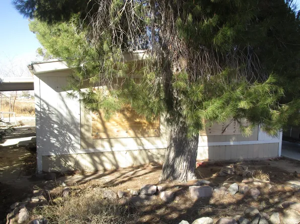 217 Camp Fire Dr, California City, CA 93505