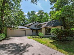 15382 Whispering Oak Dr, Mishawaka, IN 46545