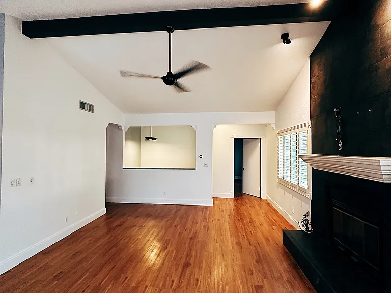 4614 N Stanton St #G48 — Photo 5