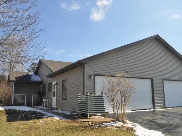 521 S Railroad St, Montgomery, IL 60538