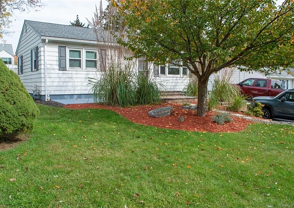 1st image of 33 Heidt Ave