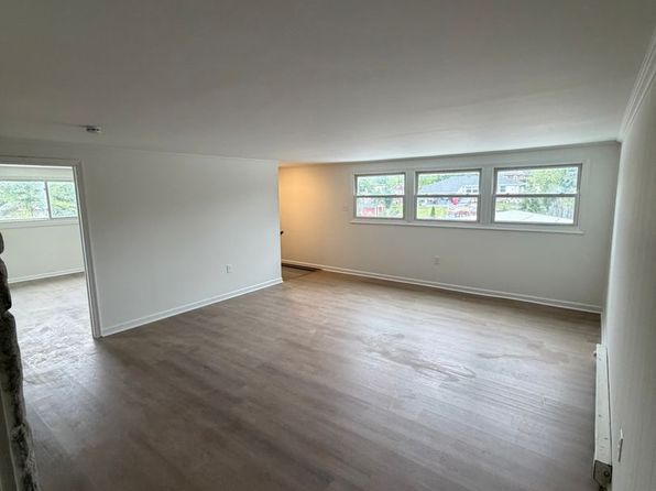549 E Vine St APT 6