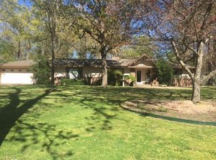 8450 Range Rd, Springdale, AR 72756