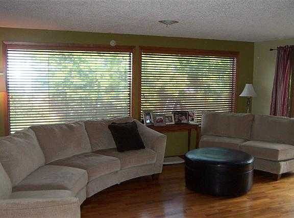 4th image of 2610 S Fruitland St