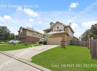 4909 Summer Ridge Dr, Conroe, TX 77303