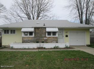 825 Den Hertog St SW, Wyoming, MI 49509