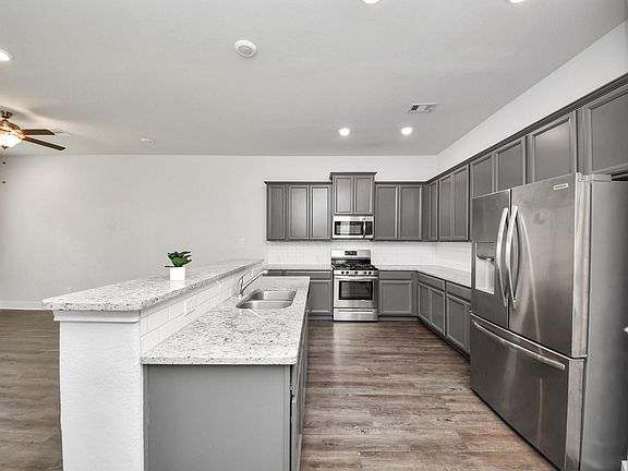 2nd image of 4423 Santorini Ln