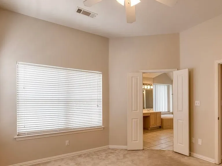 615 Regency Dr — Photo 20