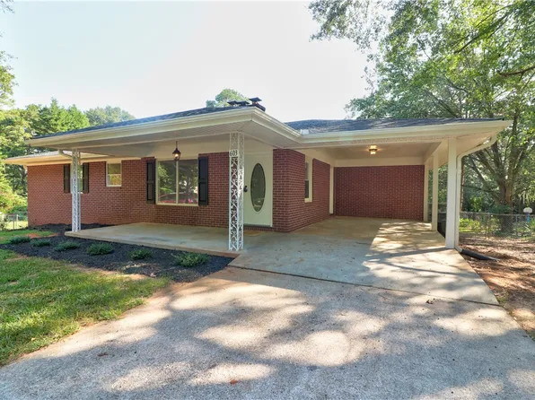 603 Highland Ave, Westminster, SC 29693