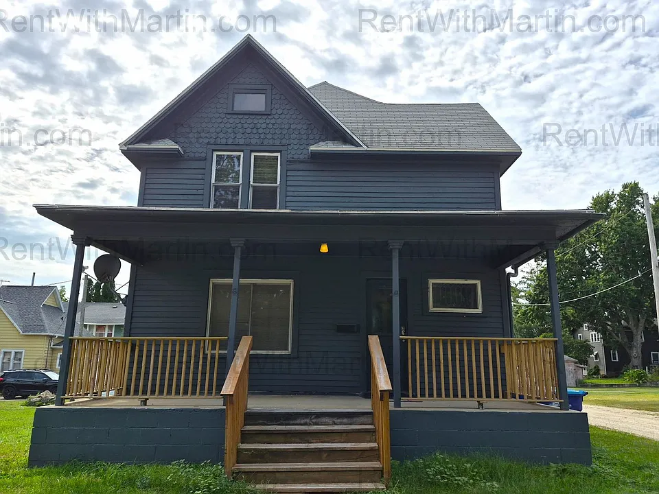 310 N Frederick Ave