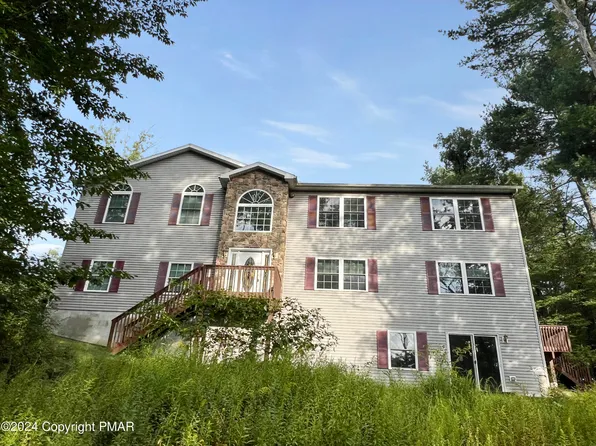 2777 Pocono Cir, Bartonsville, PA 18321