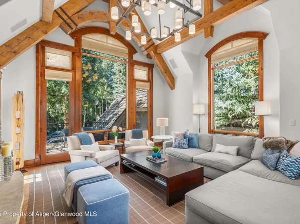520 W Smuggler St, Aspen, CO 81611