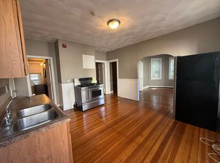79 Ridge St APT 1R, Providence, RI 02909