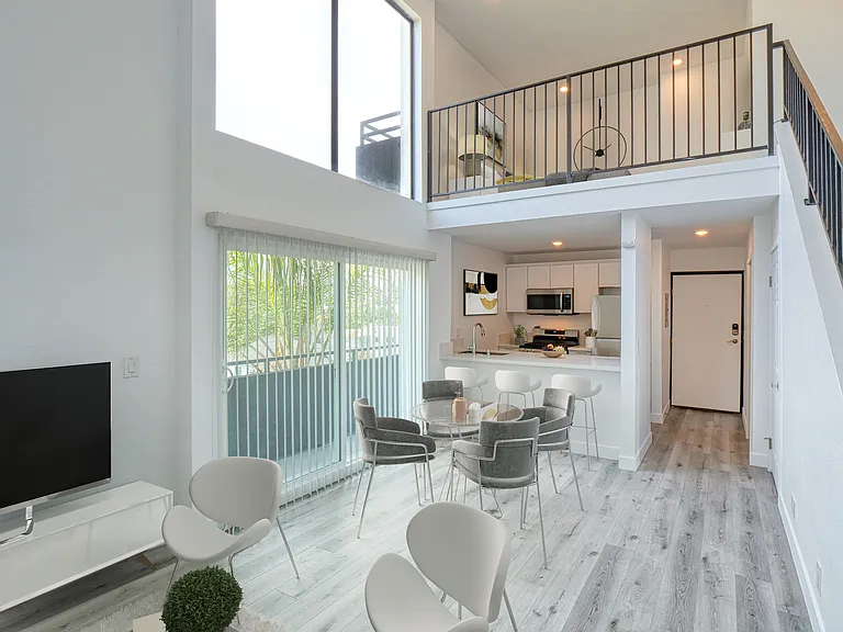 223 N Alvarado St #106 — Photo 2