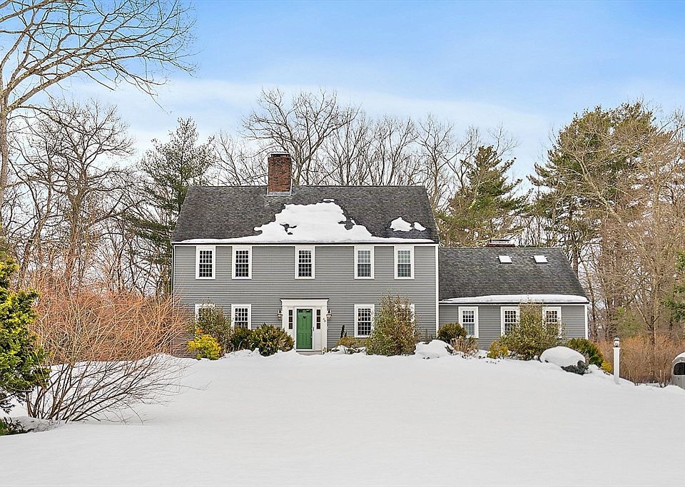 1st image of 48 Chanticleer Rd